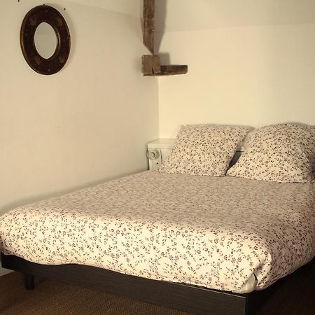 le clos des artistes - Gîte Turny Extérieur photo