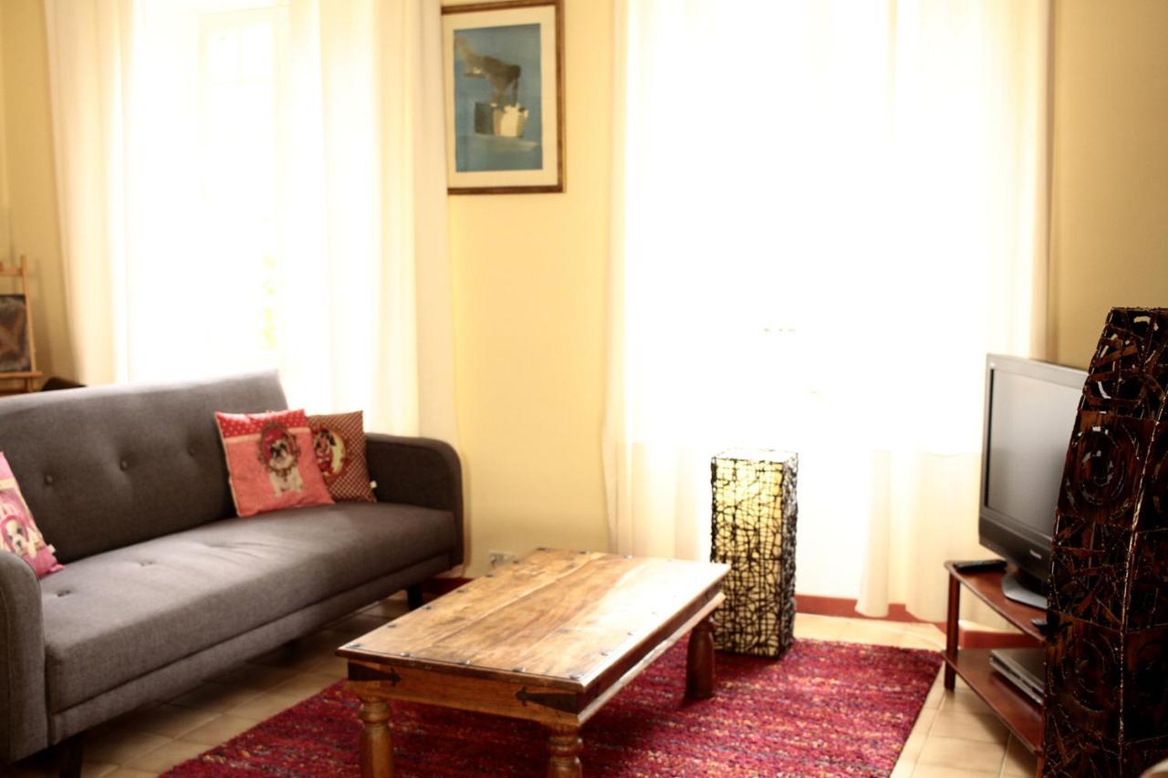 le clos des artistes - Gîte Turny Extérieur photo