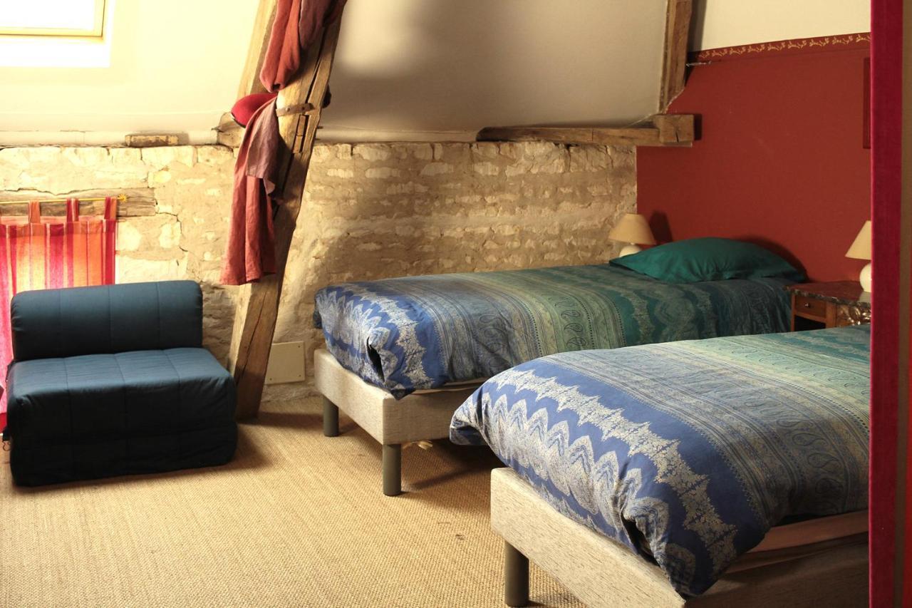 le clos des artistes - Gîte Turny Extérieur photo